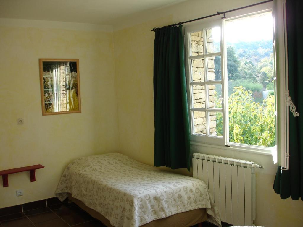 Hotel Domaine De La Grange Neuve La Roque-sur-Pernes Habitación foto