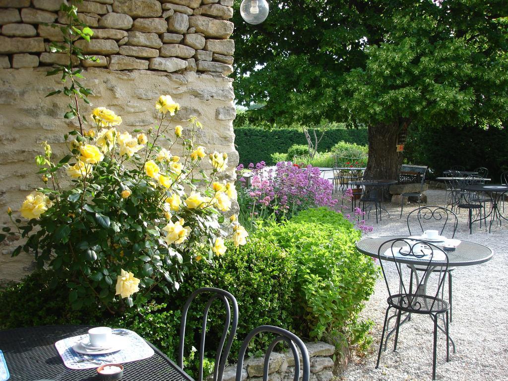 Hotel Domaine De La Grange Neuve La Roque-sur-Pernes Exterior foto