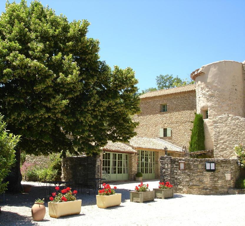 Hotel Domaine De La Grange Neuve La Roque-sur-Pernes Exterior foto