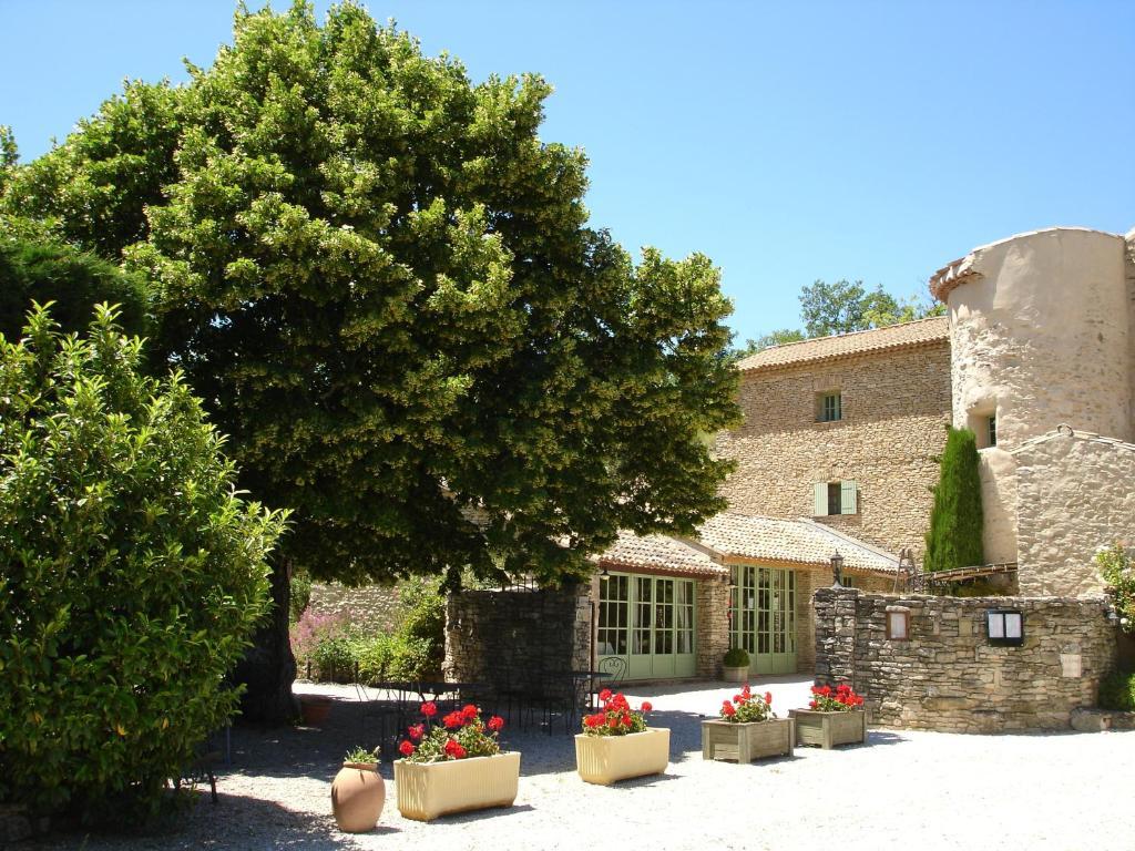 Hotel Domaine De La Grange Neuve La Roque-sur-Pernes Exterior foto